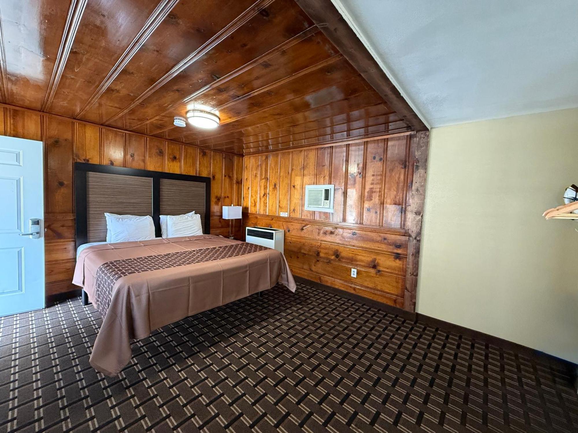 Pinewood Inn Саус Лэйк Тахо Экстерьер фото